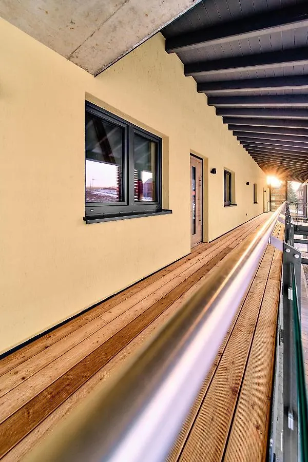 Chalet-Ferienwohnung Kornspeicher, 70 Qm, Wellness/Fitness/Sauna - Bergroedelhof Feilitzsch Germany